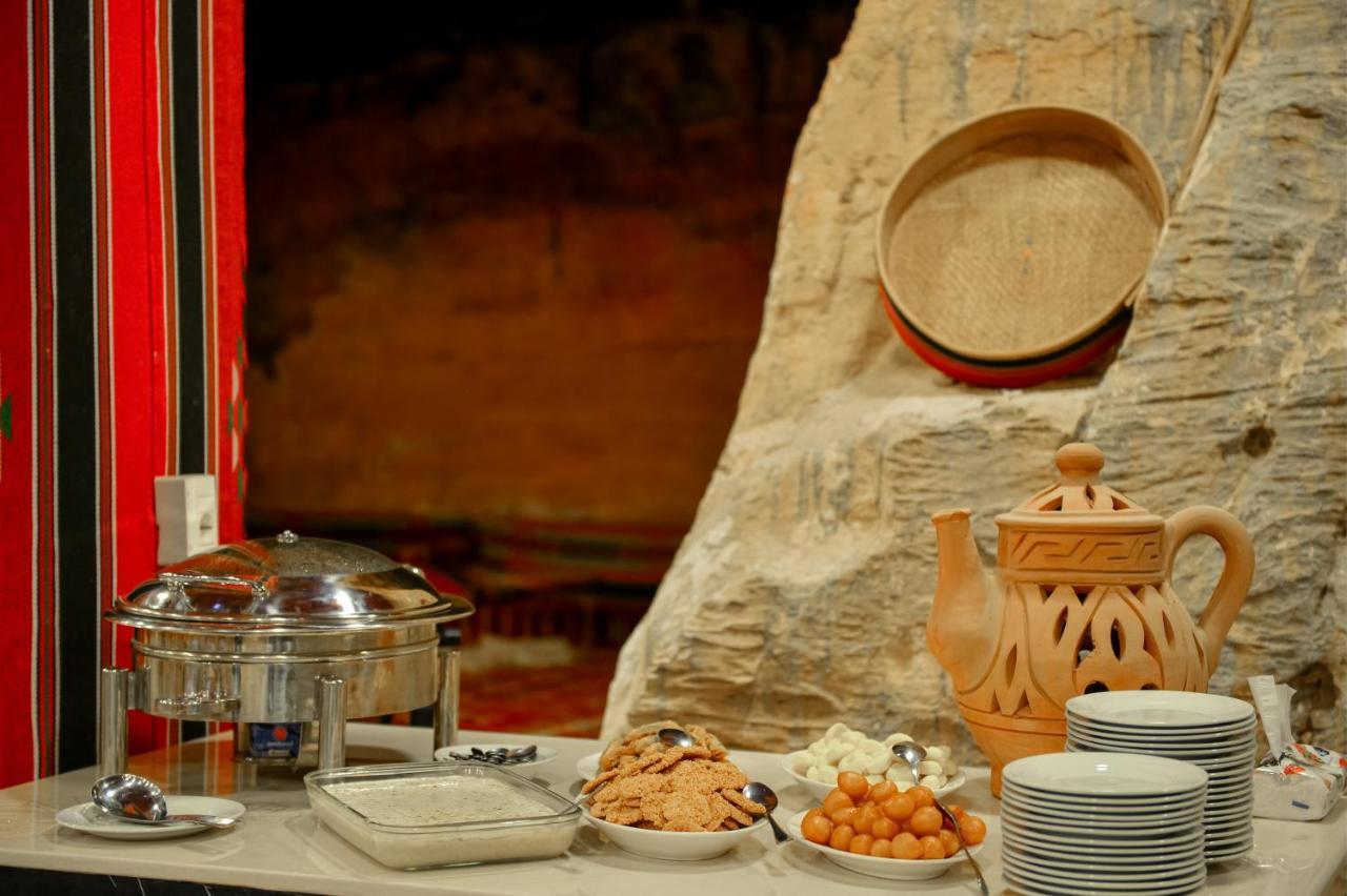 Little Petra Bedouin Camp Al Hayy Exterior foto